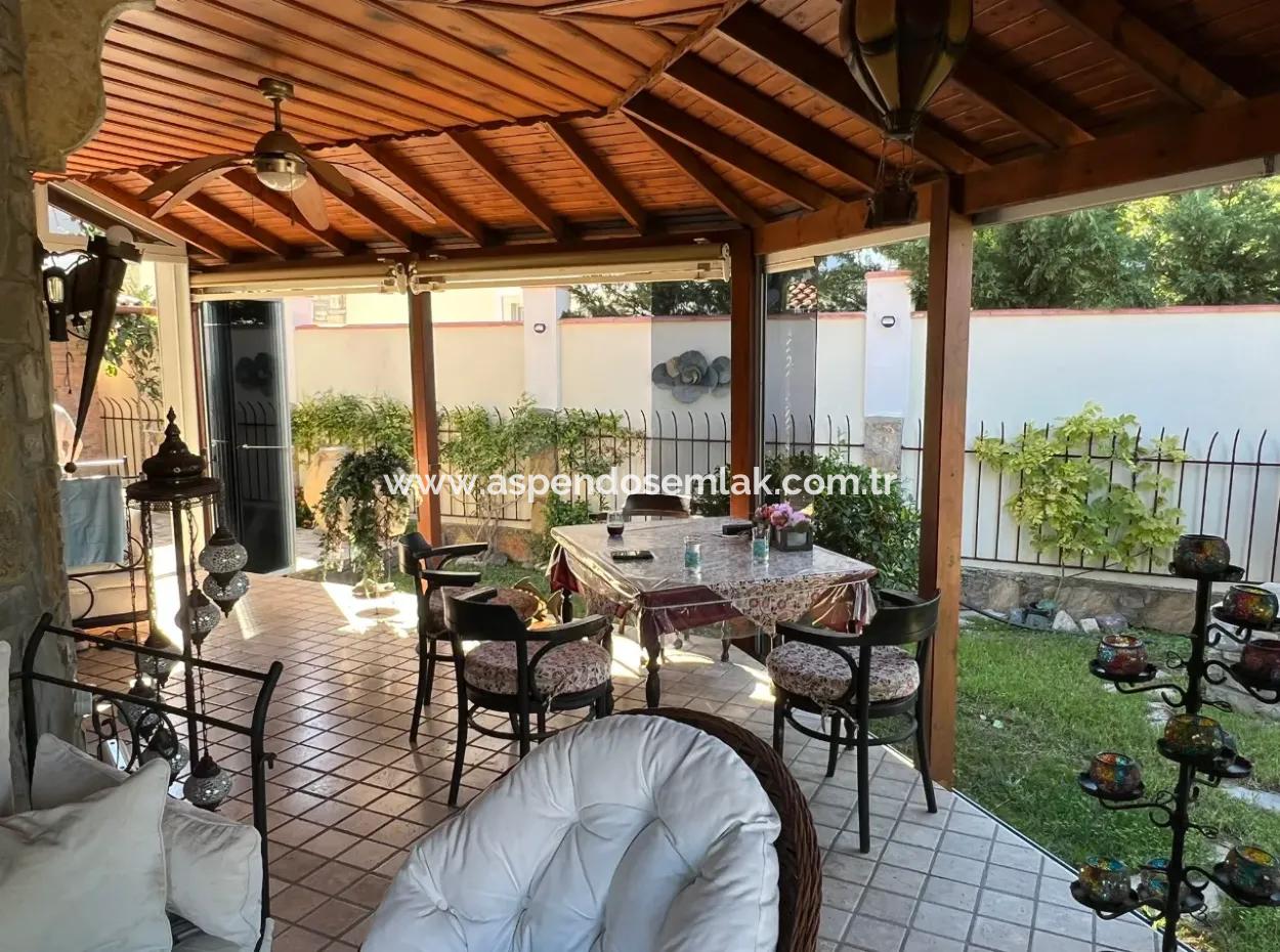 Steinvilla Zum Verkauf Auf Einem 580M2 Großen Grundstück In Gulpinar, Dalyan
