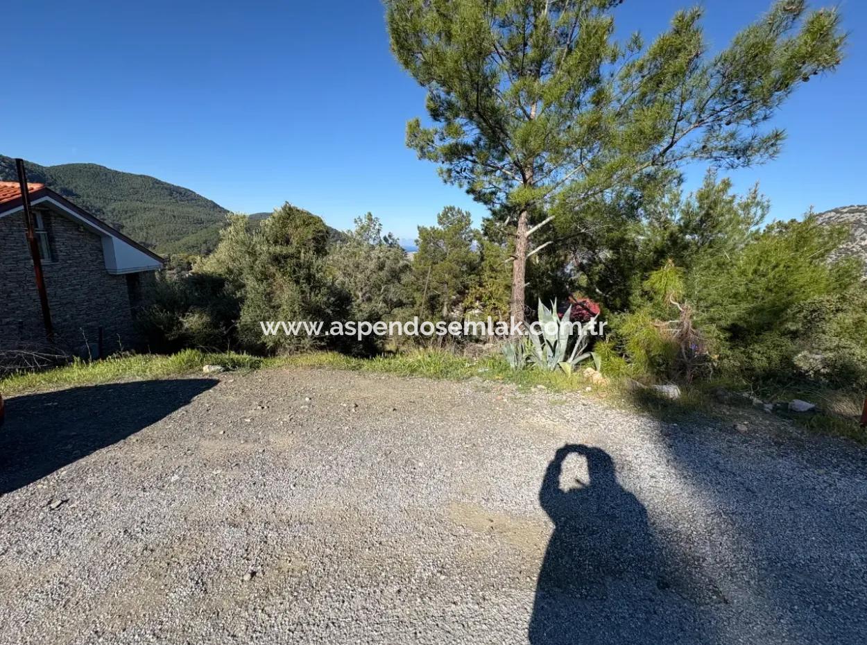 1000M2 Land For Sale With Sea View In The Village Built-Up Area In Gökbel