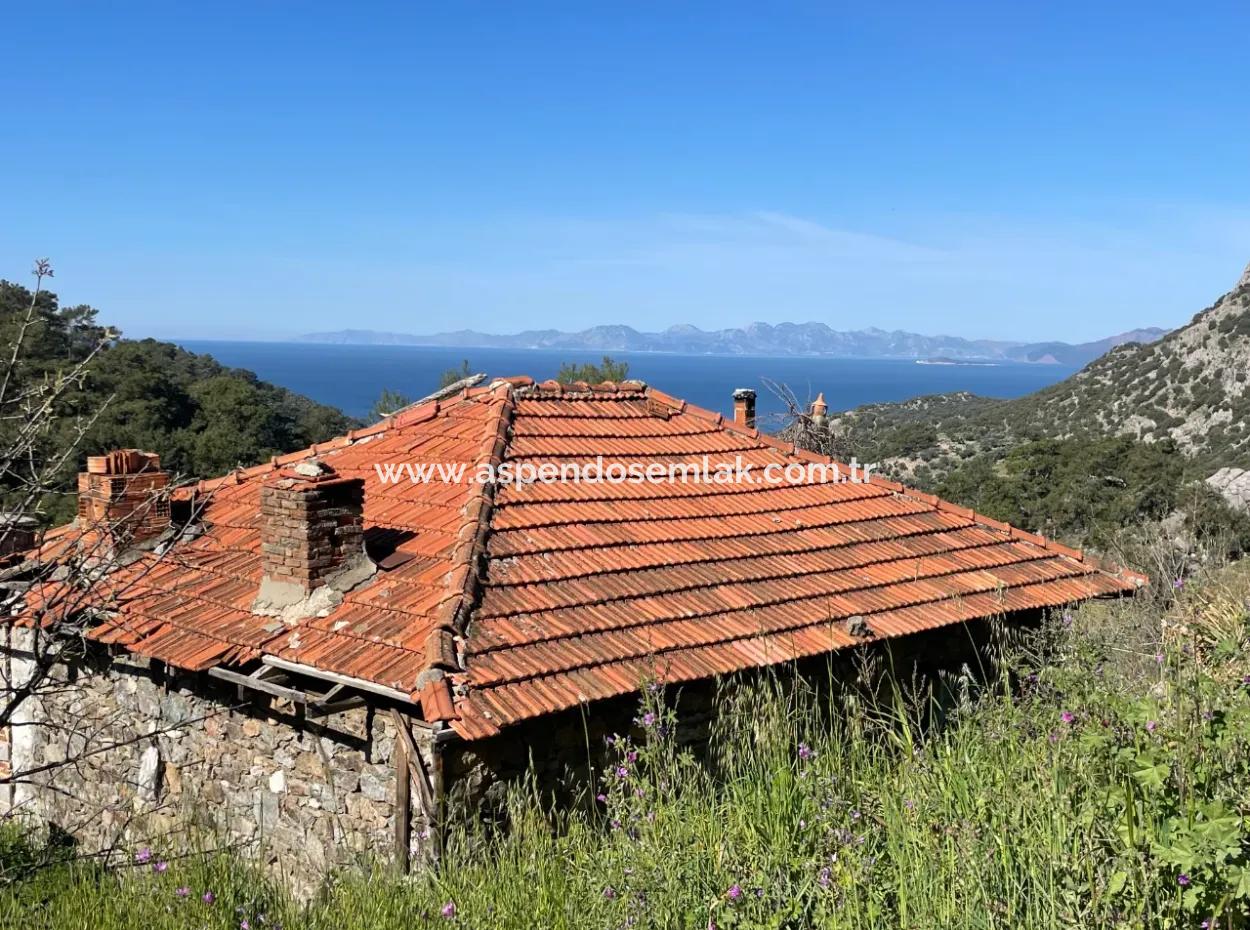 Village House For Sale In 4,400M2 Land With Full Sea View In Gökbel