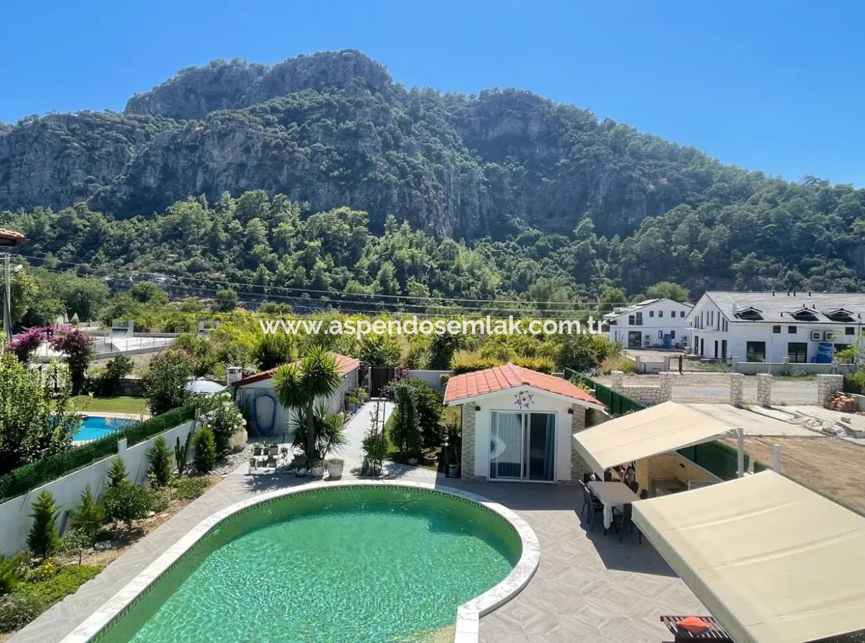 4 1 Villa For Sale In 720M2 Land In Dalyan Gülpınar