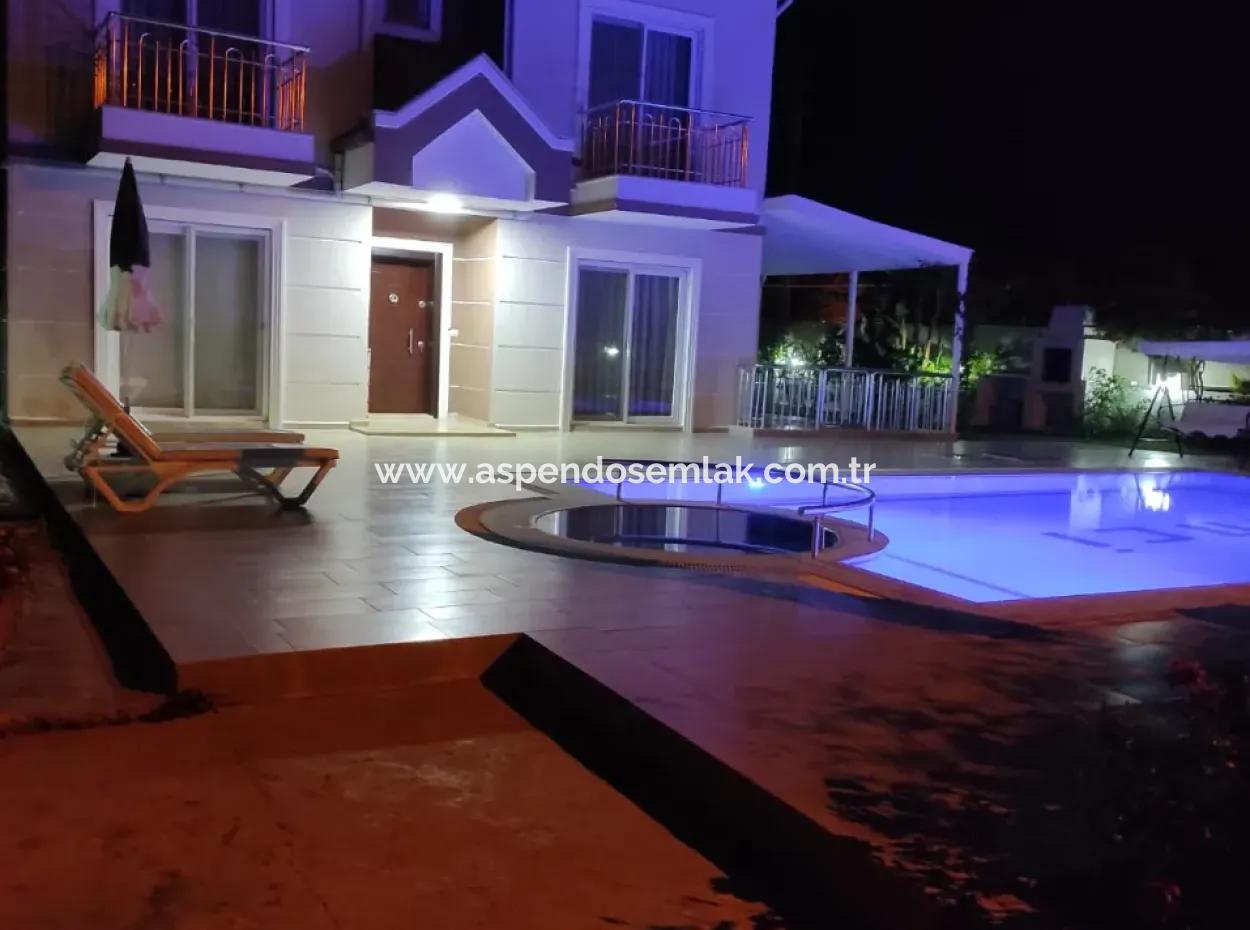 Dalyan Gülpinar'köşebaşi 545M2 Land For Sale 4 1 Villa