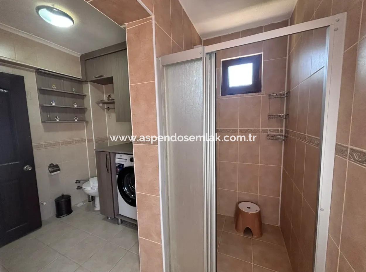 Dalyan Merkezde 301M2 Arsa İçerisinde 5+1 Satılık Villa