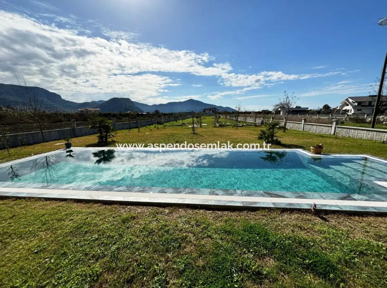 Dalyan Maraşda 5000M2 Arsa İçinde 3+1 Satılık Villa