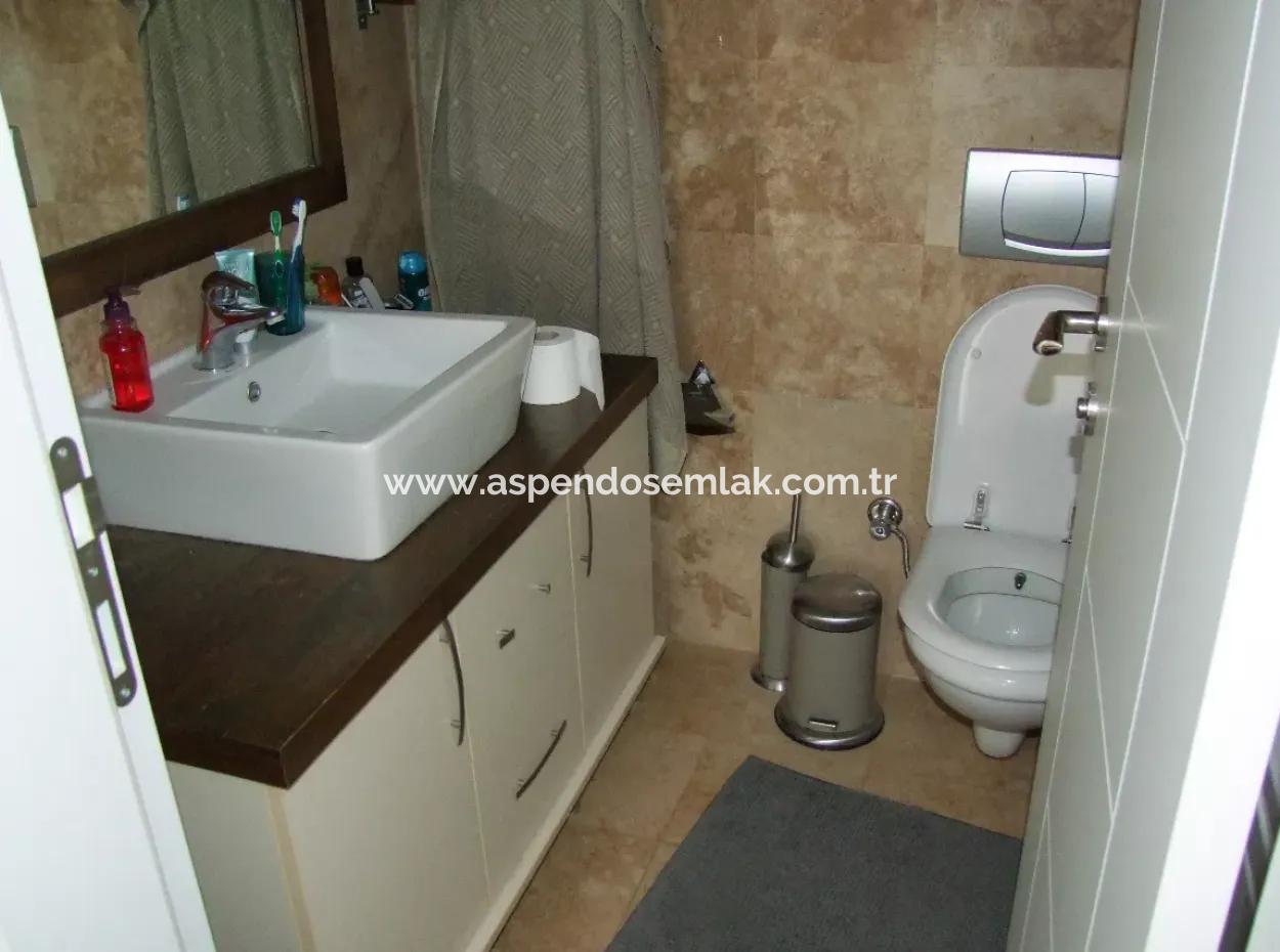 Dalyan'da Kanala Sıfır 4+1 Satılık Villa