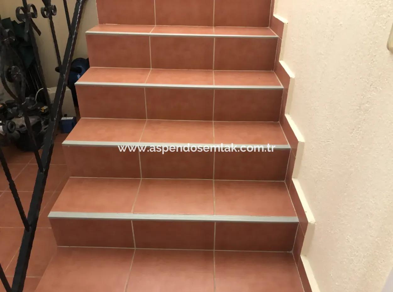 Dalyan Maraş'ta 1532M2 Satılık Villa