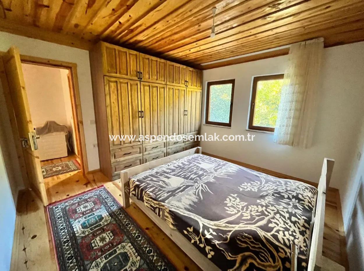 Çandır'da 5000M2 Arsa İçinde Satılık Tek Katlı Ev