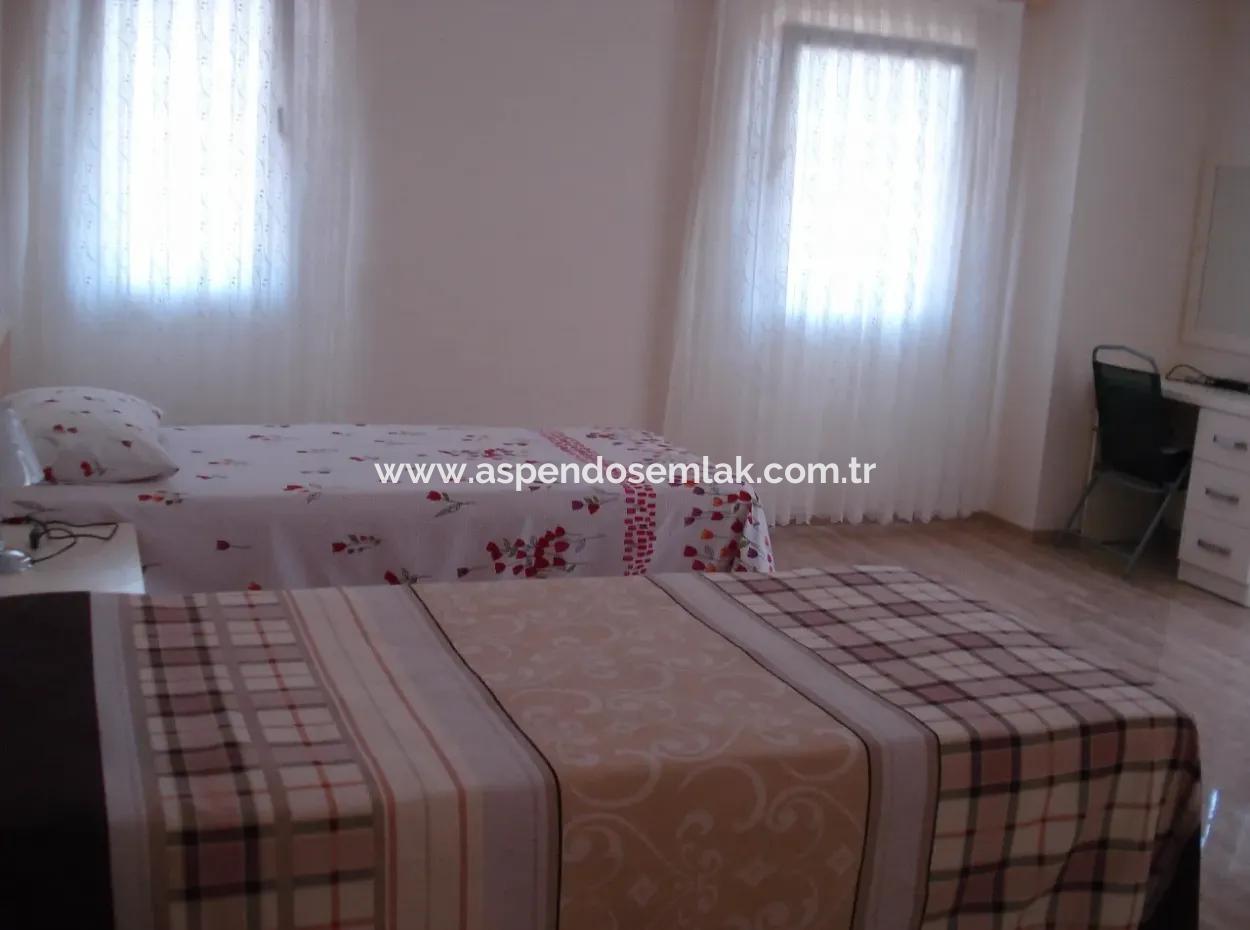 Dalyan'da Satılık Villa Dalyan Gülpınarda  800M2 Arsa İçerisinde 4+1 Salık Lüks Villa