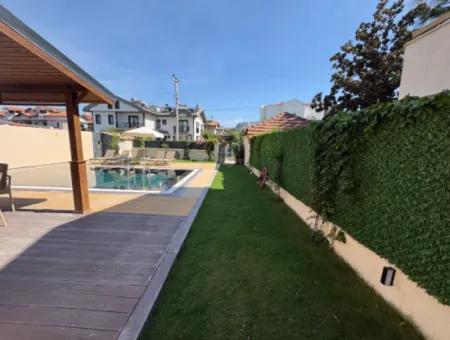 Dalyan'da Gülpınar'da Satılık 4+1 Villa