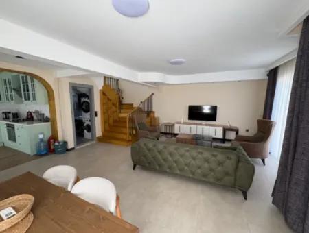 Dalyan'da Gülpınar'da Satılık 4+1 Villa