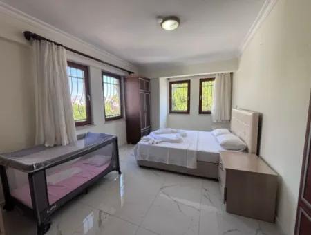 Dalyan Merkezde 301M2 Arsa İçerisinde 5+1 Satılık Villa