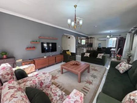 Dalyan Merkezde 301M2 Arsa İçerisinde 5+1 Satılık Villa